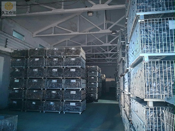 南京久工仓储设备-折叠式仓储笼-装货仓储笼-客户现场展示